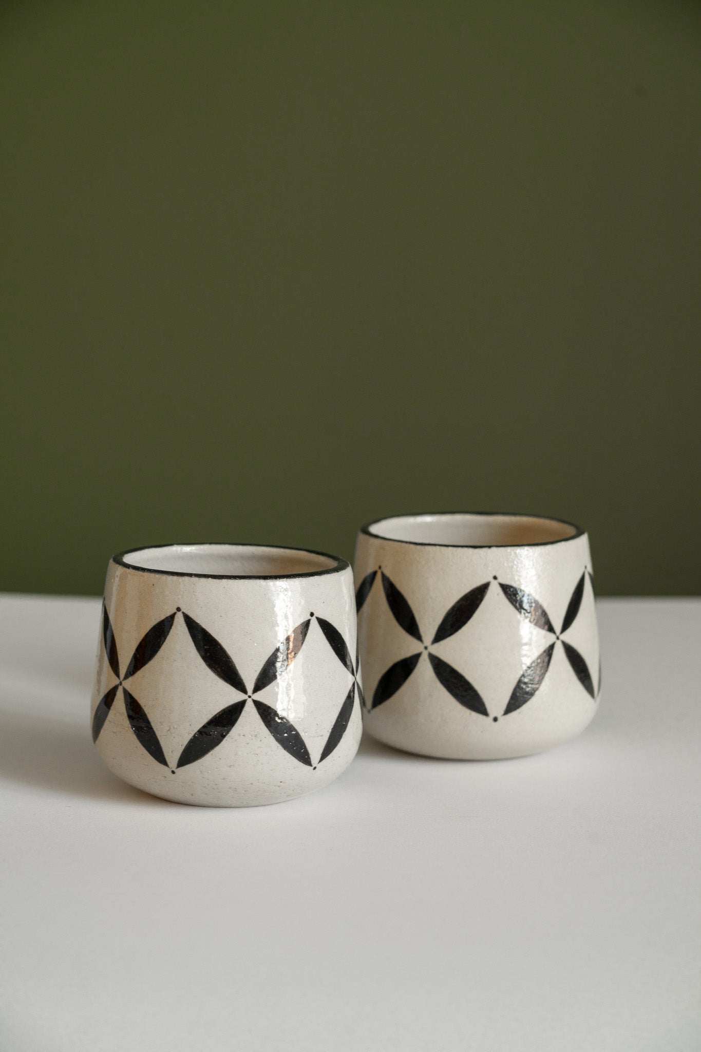 Handmade Stoneware Coffee Mug: Hand Painted Heritage Collection